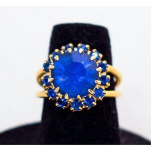 Adjustable 1970 Czechoslovakian Adjustable Rhinestone Ring